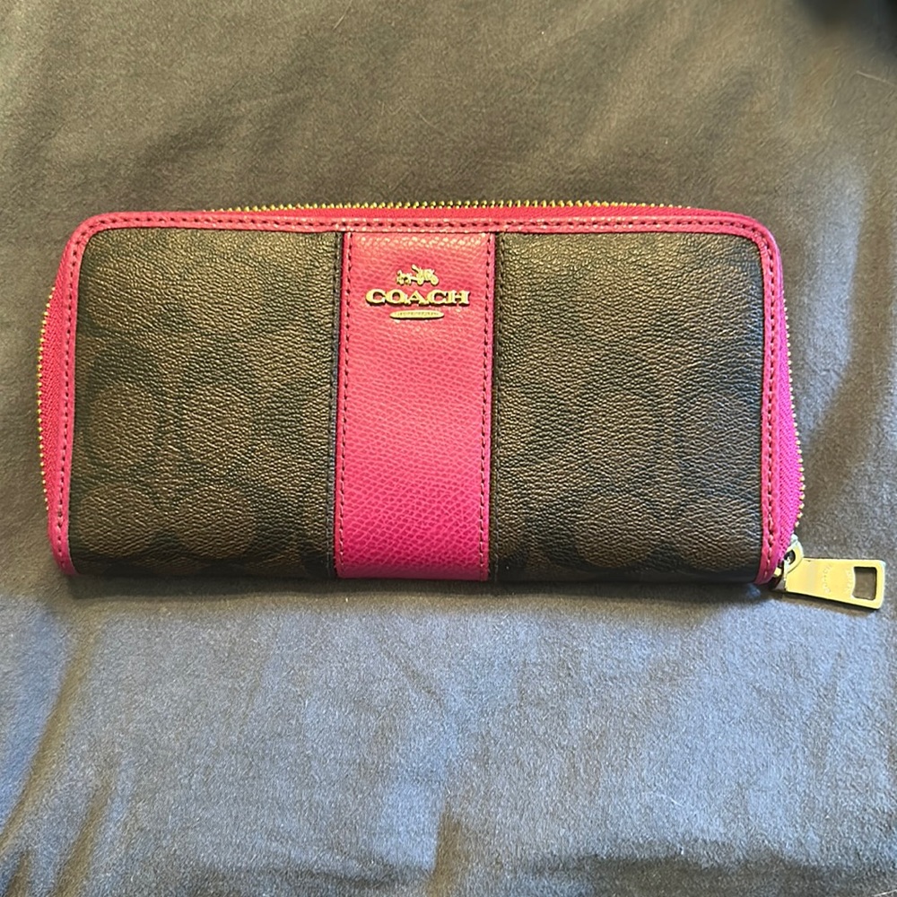 Coach Pink Fuschia Leather Long Zip Around Zipper Accordion Wallet